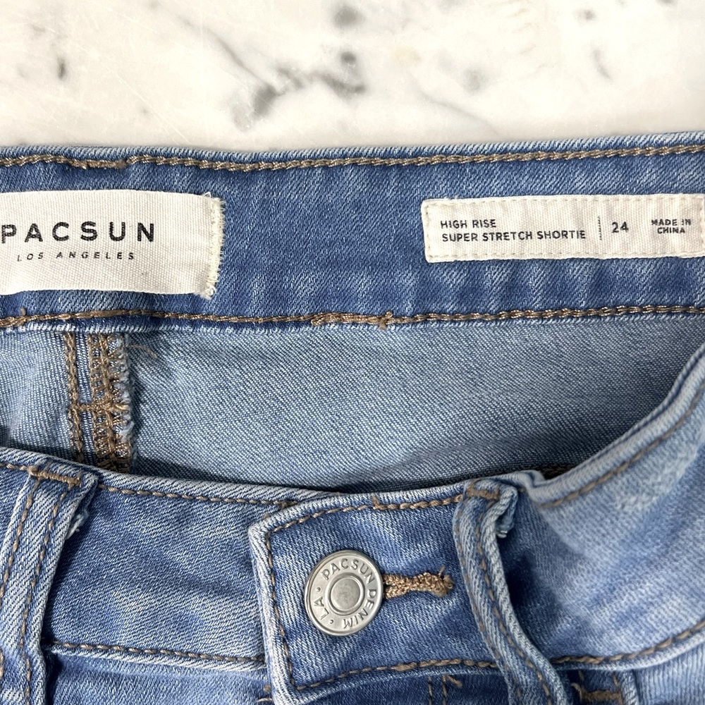 PACSUN Shorts Lightwash denim high rise super stretch cuffed Shortie 24 - Picture 6 of 9